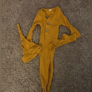 Mustard Yellow Bamboo Waffle Newborn Knot Gown & Hat